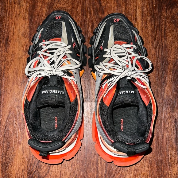 Balenciaga Men’s Track Sneaker - Picture 1 of 9